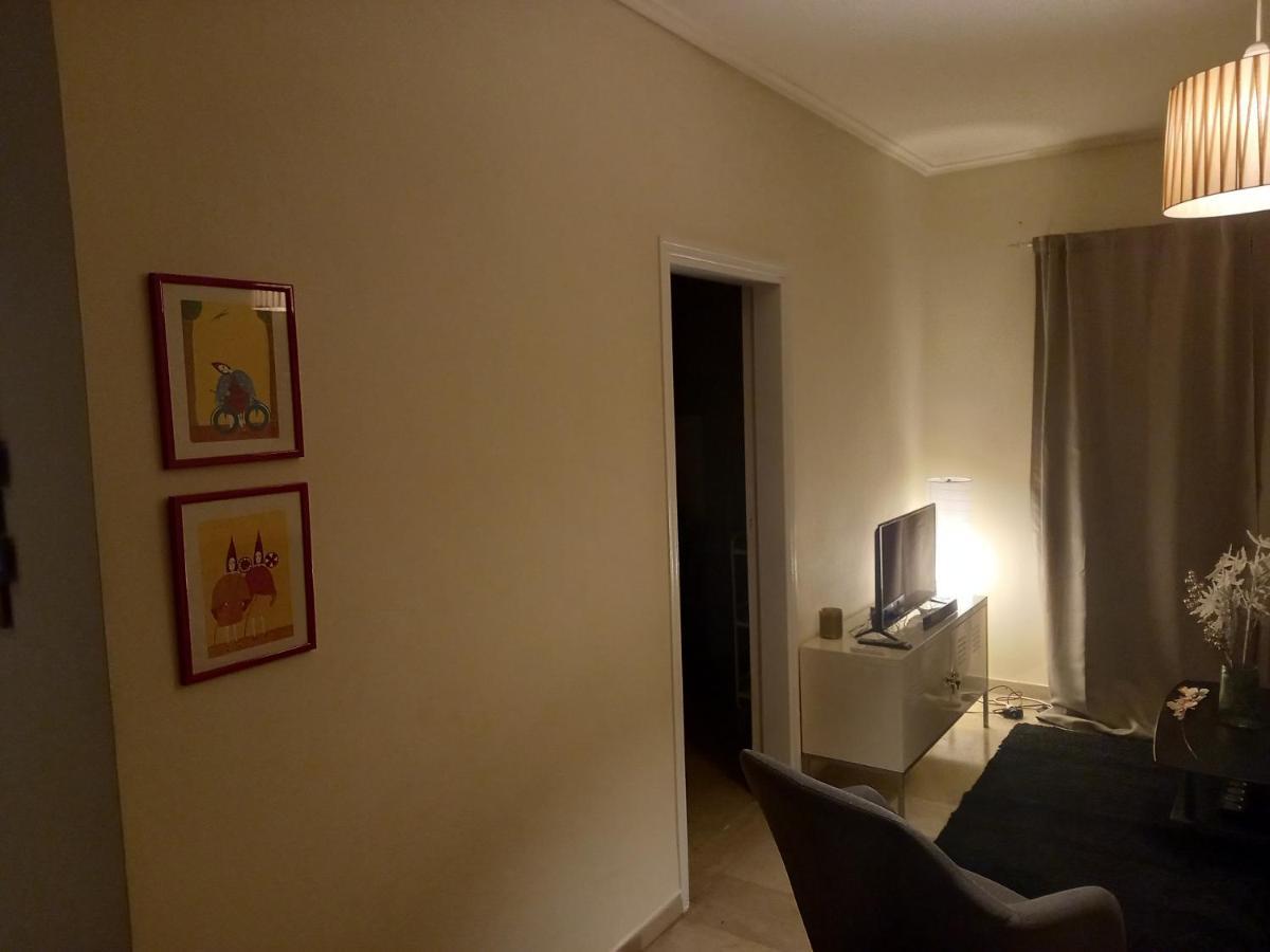 Fresh And Elegant Apartment, 9' From City Center Athén Kültér fotó